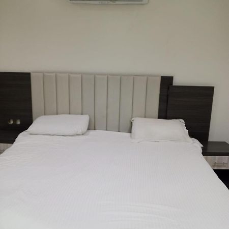 Aparthotel Nozol Mena 109 Al-Yarmouk Ar Riyad Esterno foto