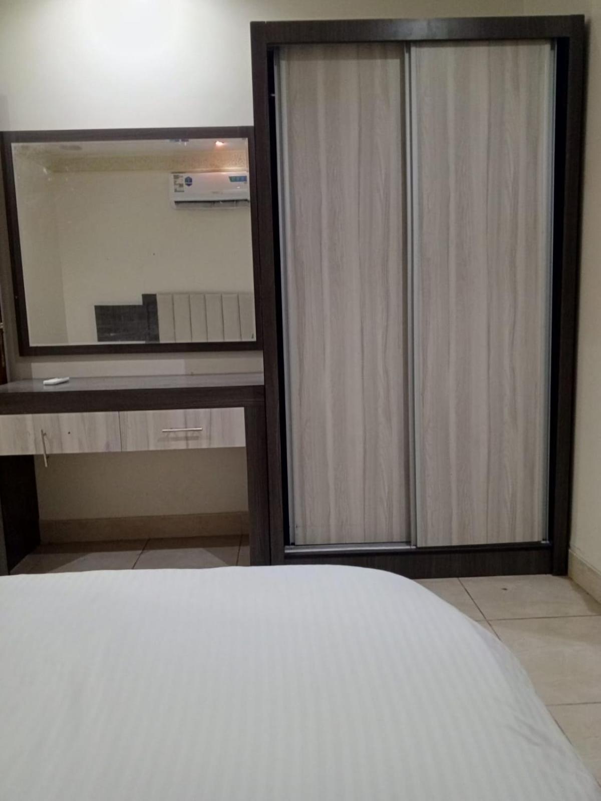 Aparthotel Nozol Mena 109 Al-Yarmouk Ar Riyad Esterno foto
